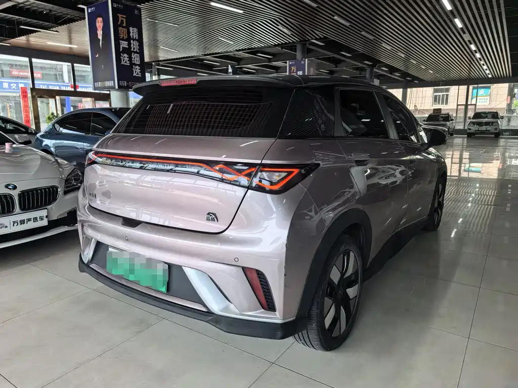 BYD Dolphin 2022