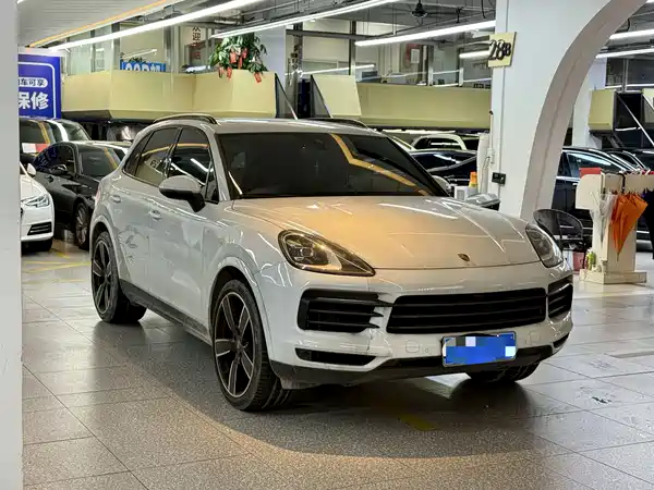 Porsche Cayenne 2023