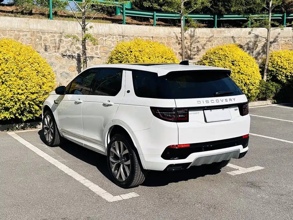 Land Rover Discovery Sport 2025 — фото 23