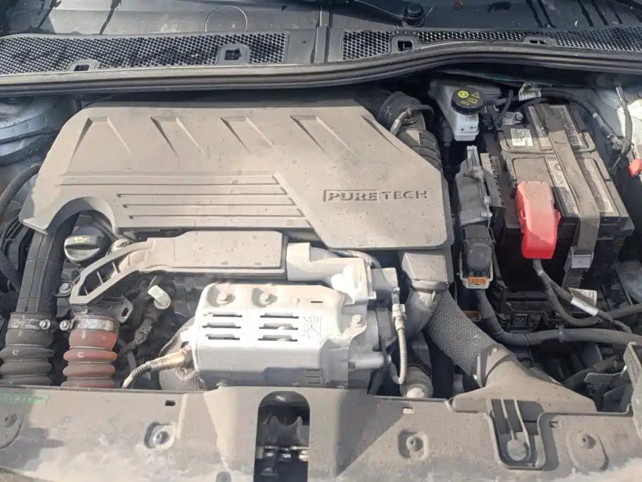 Peugeot 2008 2023 — фото 10