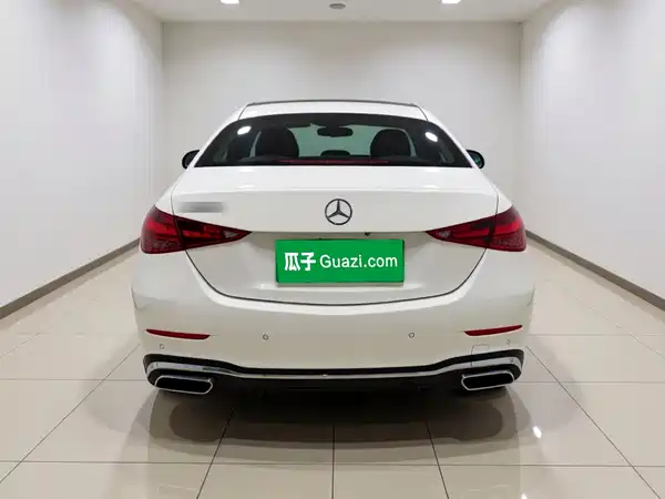 Mercedes-Benz C-Class 2024