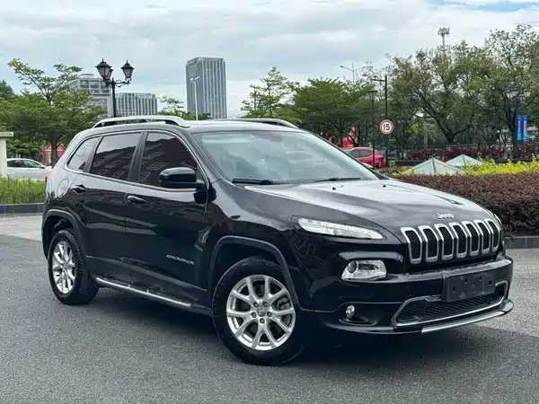 Jeep Cherokee 2018