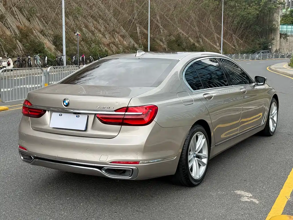 BMW 7 Series 2018 — фото 4