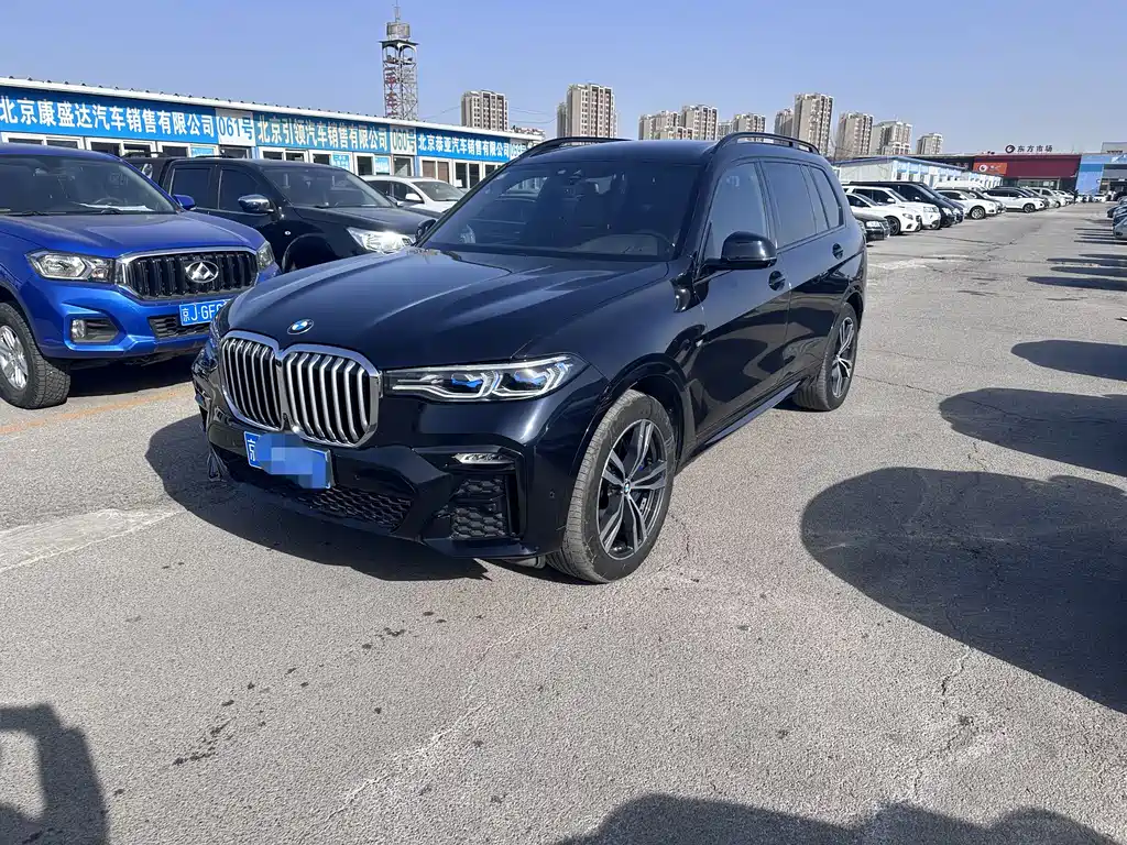 BMW X7 2021