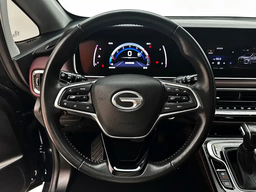 GAC Trumpchi M6 2021 — фото 13
