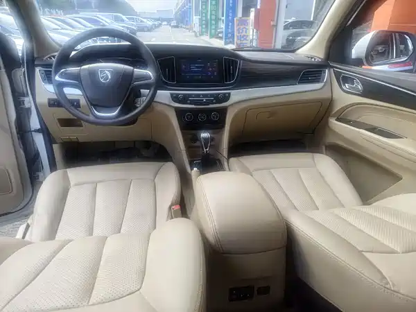 Baojun 730 2016