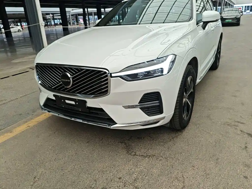 Volvo XC60 2025 — фото 24