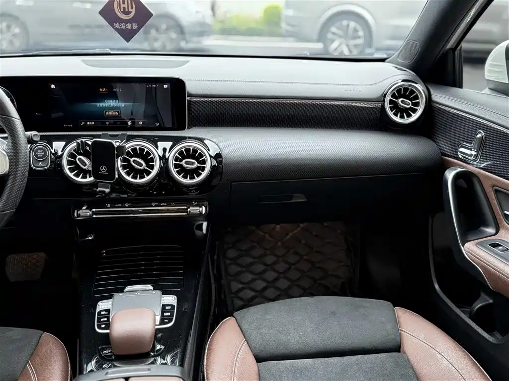 Mercedes-Benz A-Class 2020 — фото 37