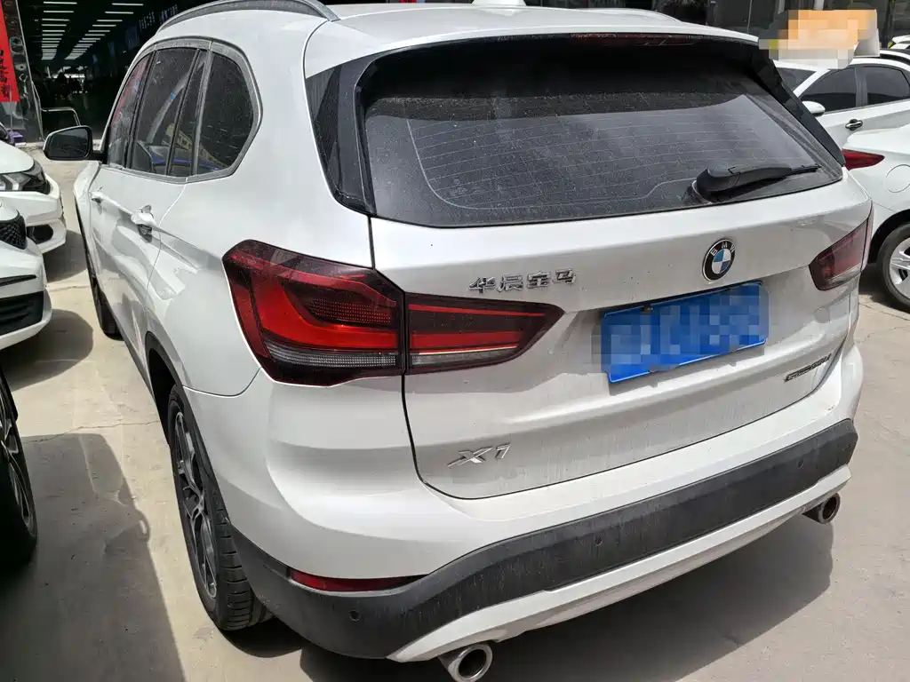 BMW X1 2022 — фото 4