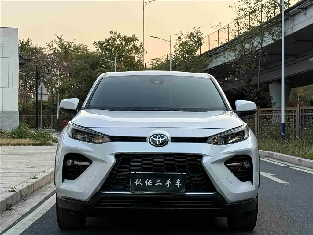 Toyota Wildlander 2023 — фото 1