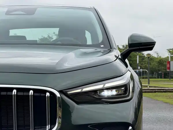 Geely Emgrand 2025