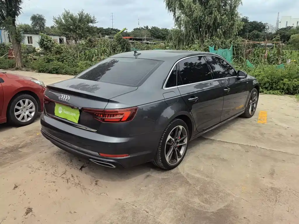 Audi A4L 2020