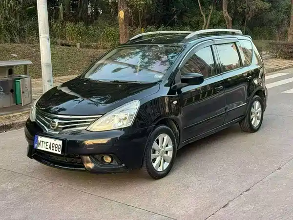 Nissan Livina 2014