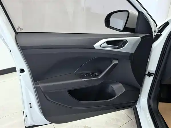Volkswagen Tacqua 2021