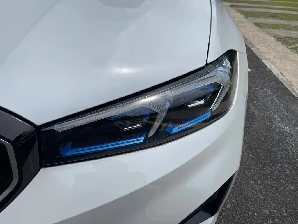 BMW i3 2023 — фото 12