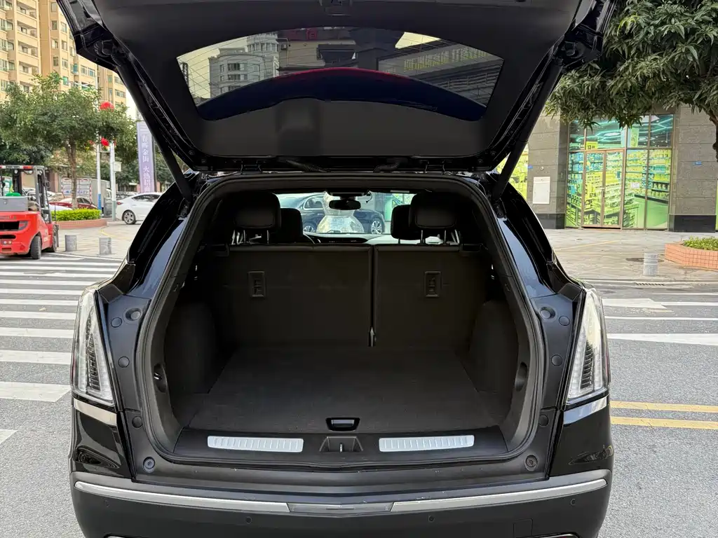 Cadillac XT5 2022 — фото 10