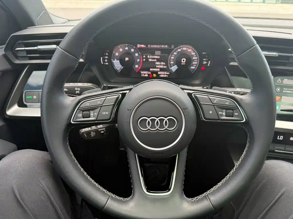 Audi A3 2023 — фото 16