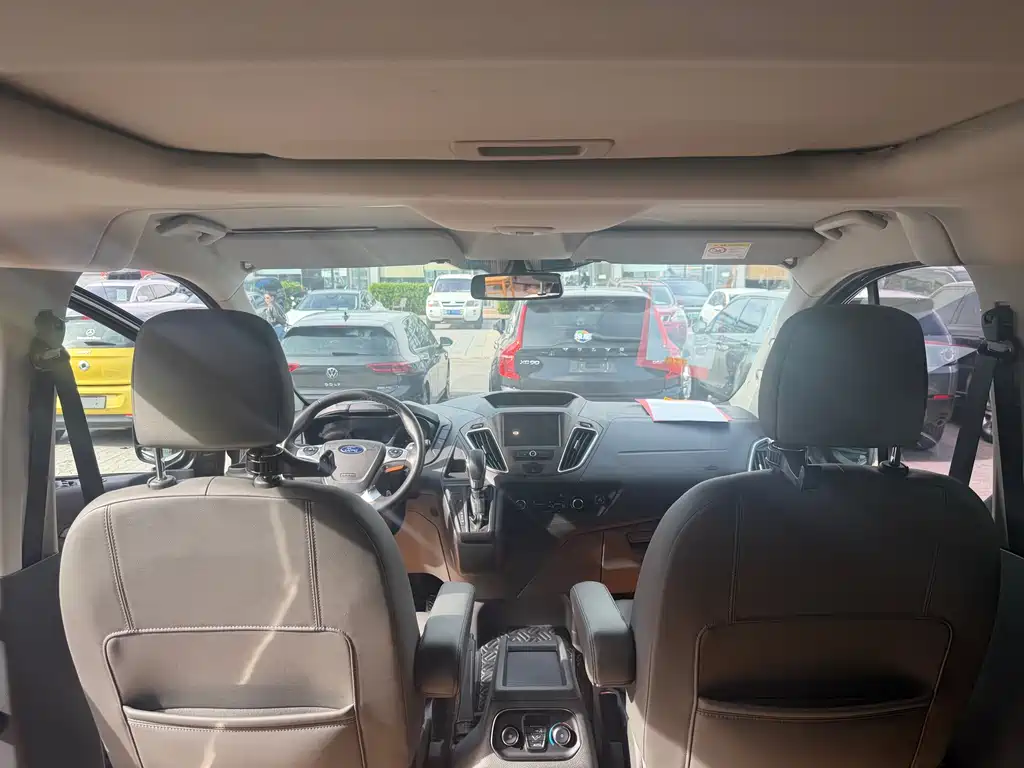 Ford Tourneo 2020 — фото 13