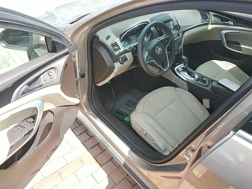 Buick Regal 2015 — фото 16