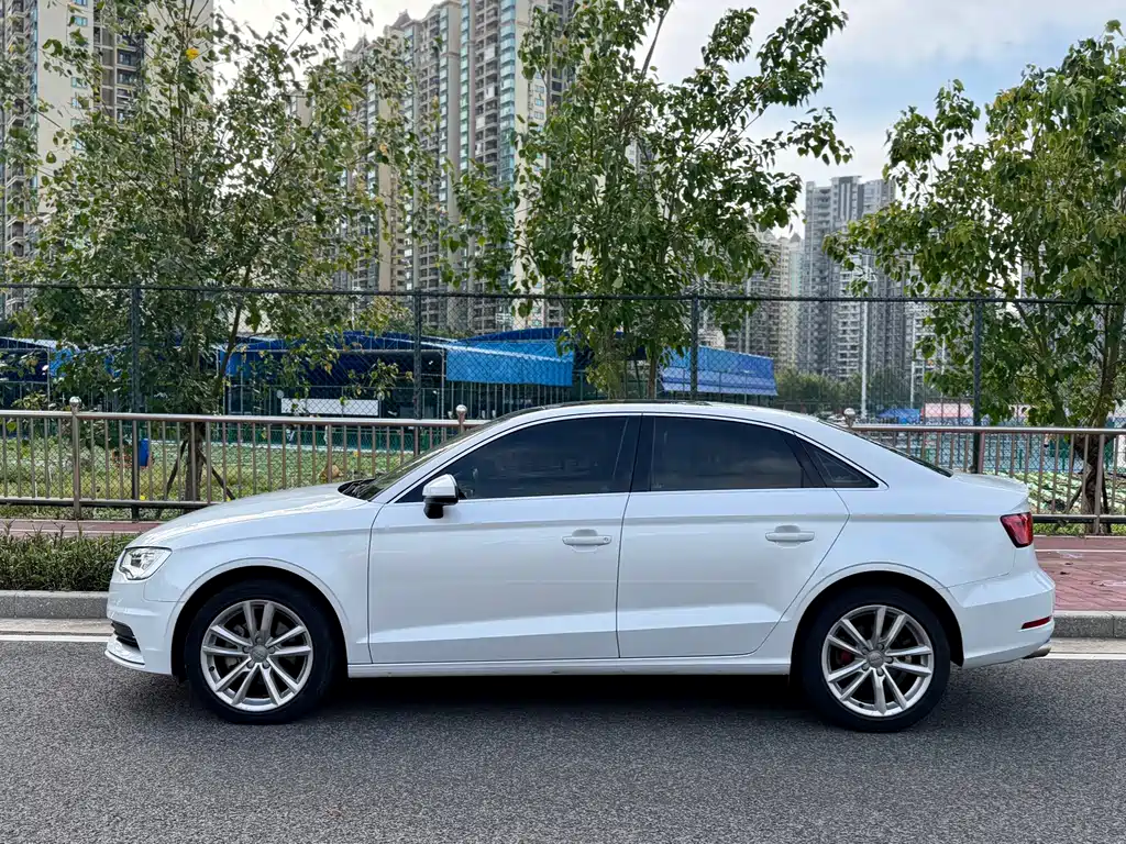 Audi A3 2016 — фото 4
