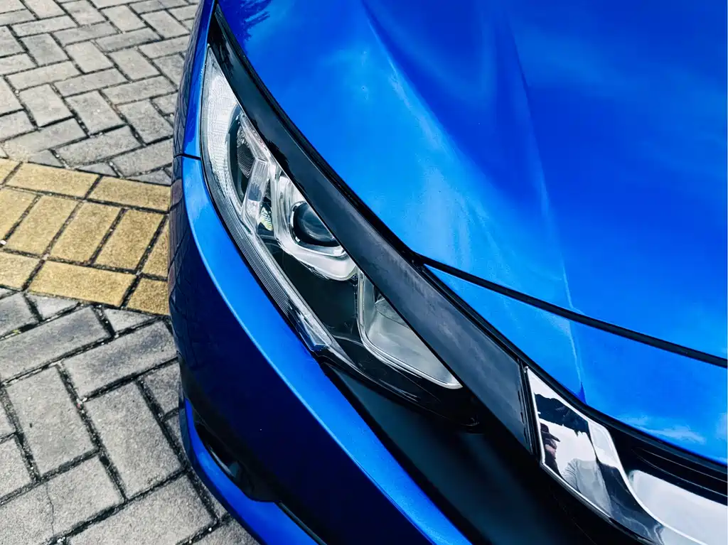 Honda Civic 2017 — фото 4