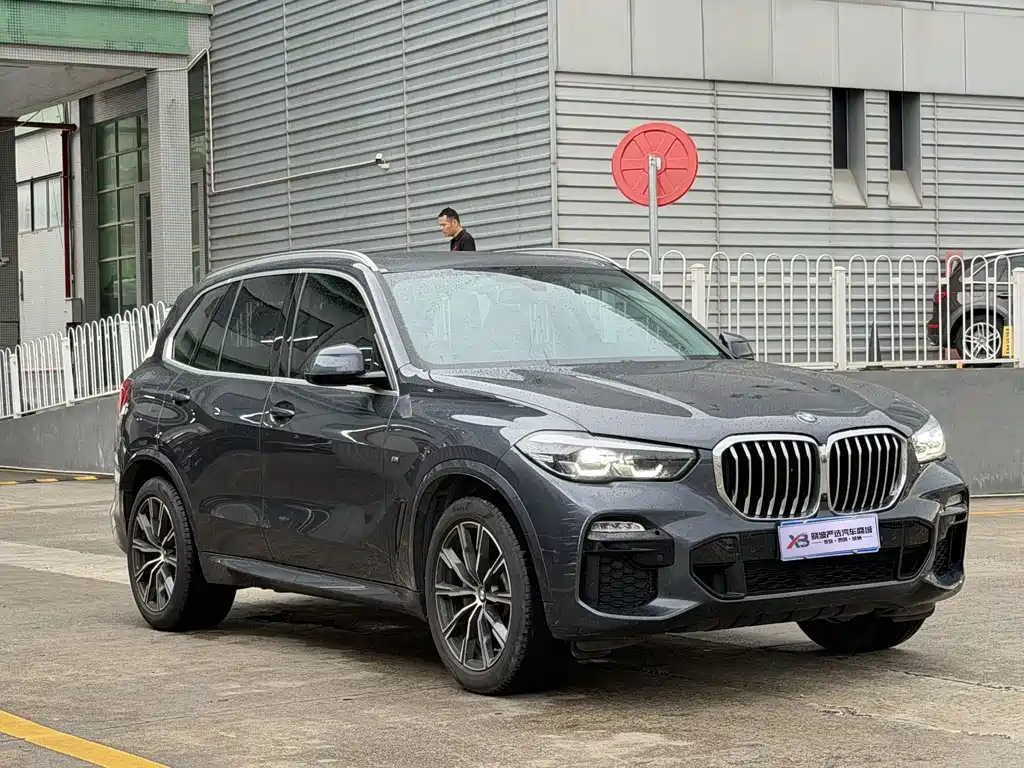 BMW X5 2021