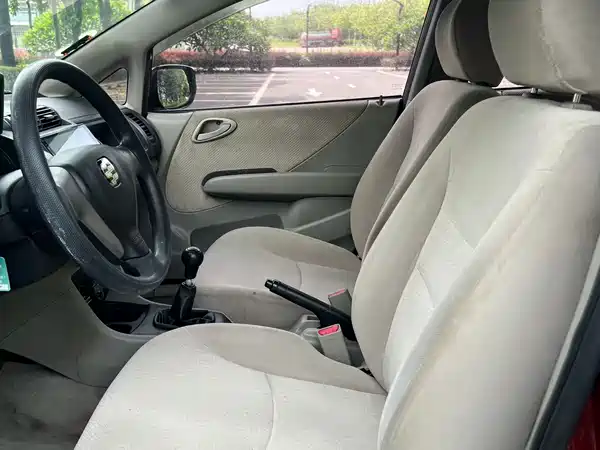 Everus S1 2011