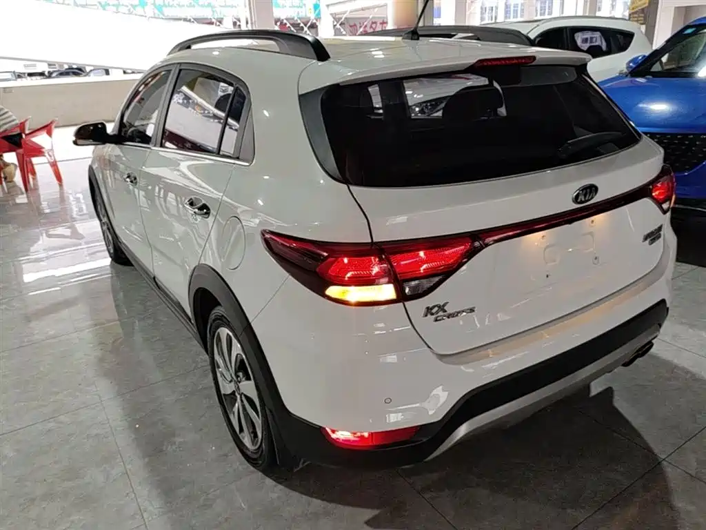 Kia KX Cross 2018 — фото 5