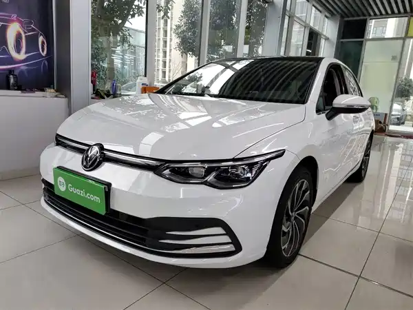 Volkswagen Golf 2023