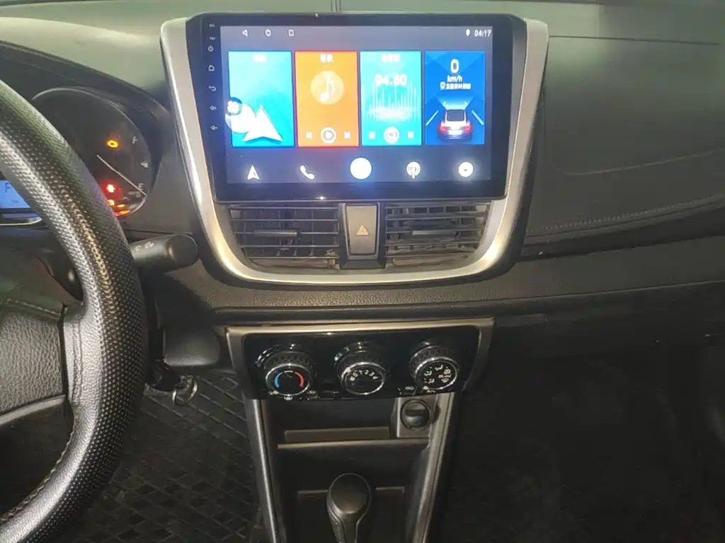 Toyota Yaris L 2017 — фото 13