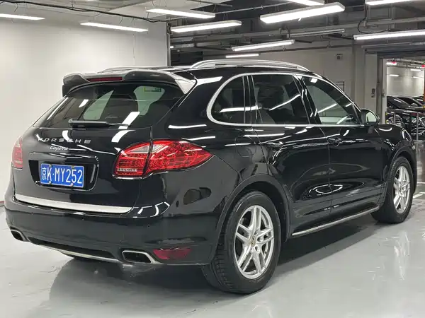 Porsche Cayenne 2014