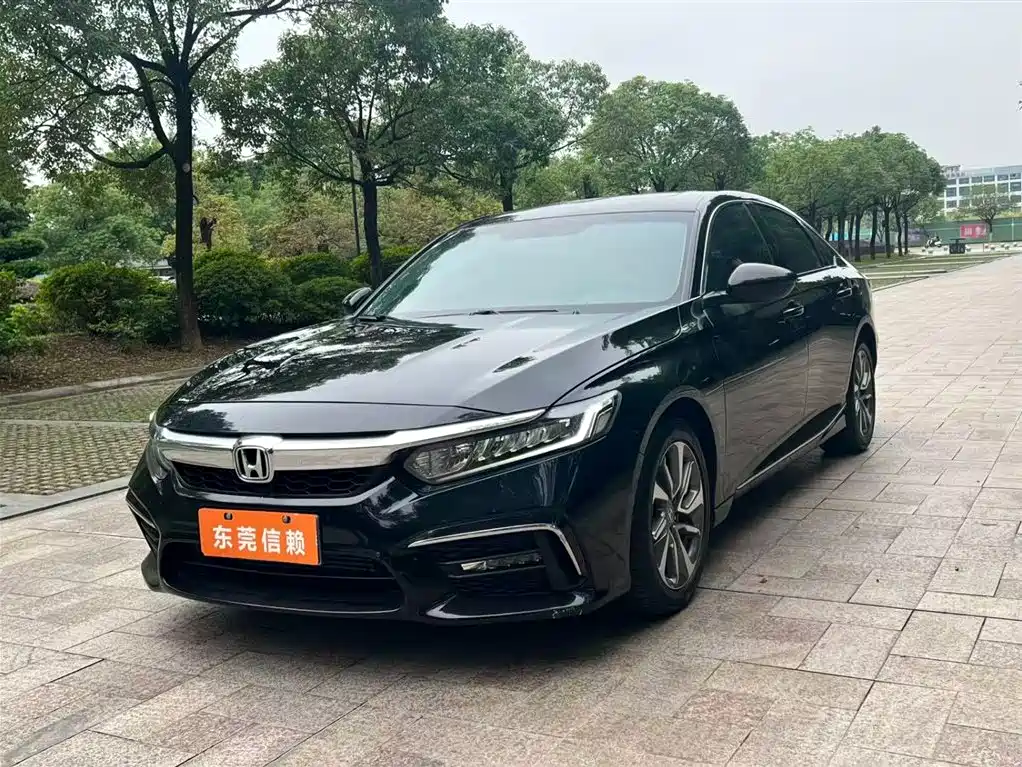 Honda Inspire 2021 — фото 1