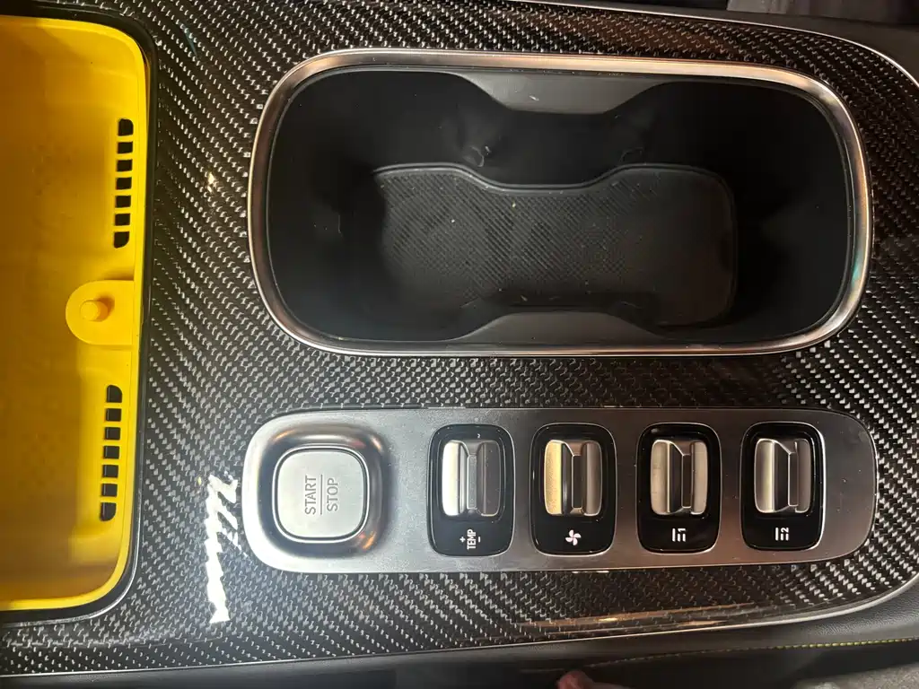 Xiaomi SU7 Ultra 2025 — фото 14