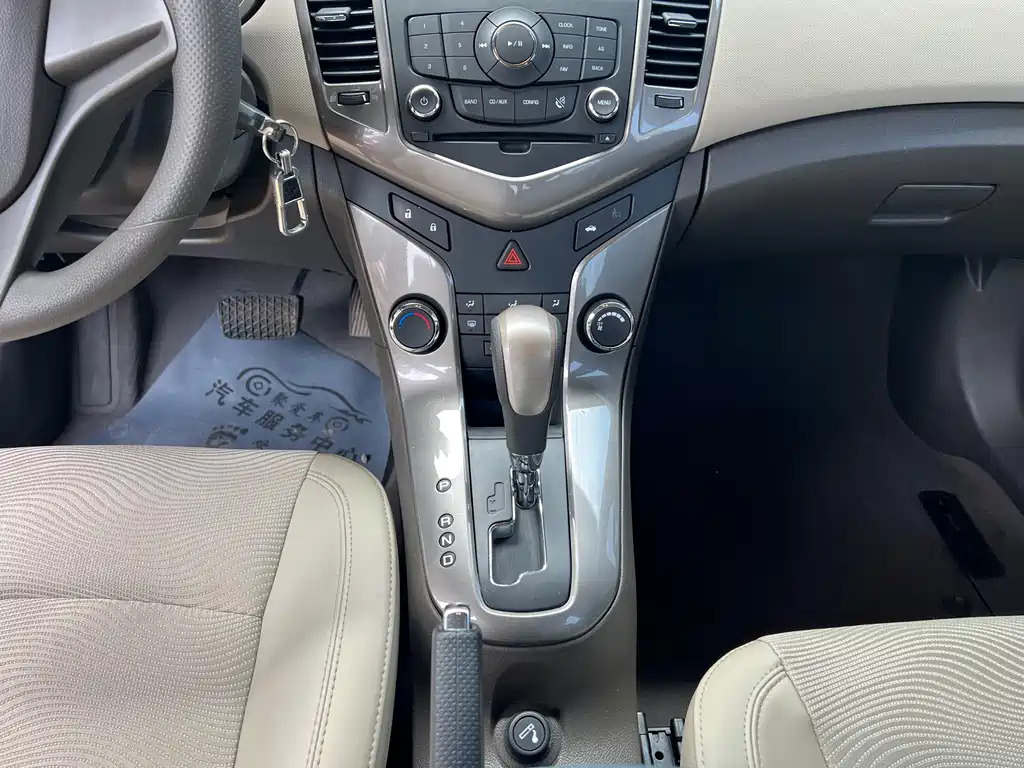 Chevrolet Cruze 2015 — фото 17