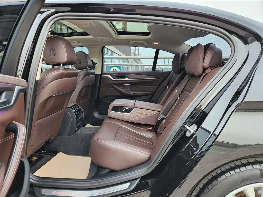 BMW 5 Series 2020