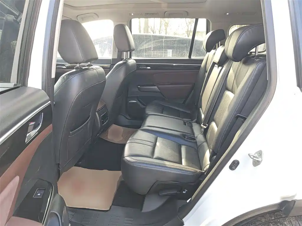 GAC Motor Trumpchi GS8 2019 — фото 17