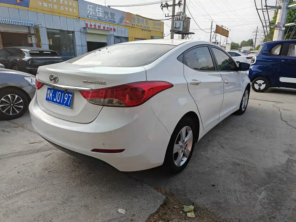 Hyundai Elantra Langdong 2014
