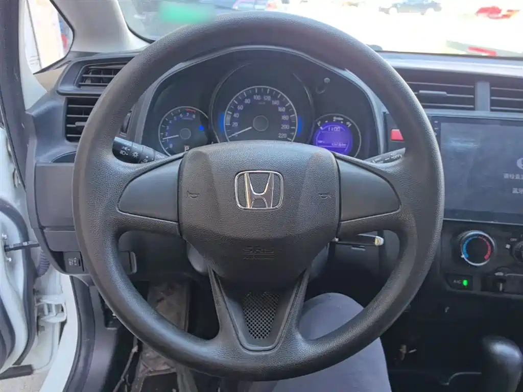 Honda Fit 2018 — фото 11