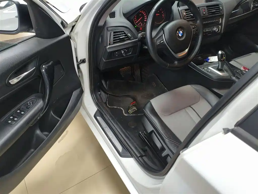 BMW 1 Series 2014 — фото 16