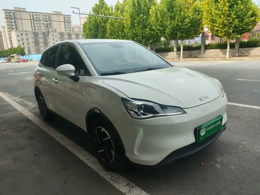 Neta V 2022