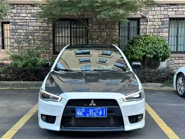 Mitsubishi Lancer EX 2011