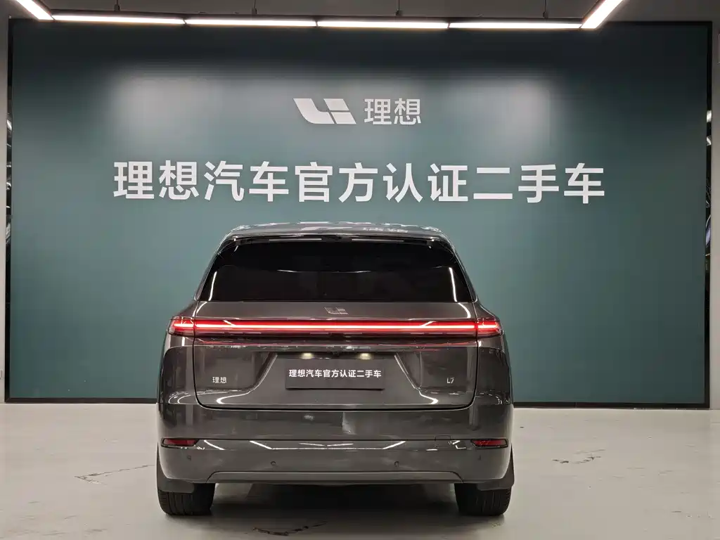 Li Auto Li L7 2025