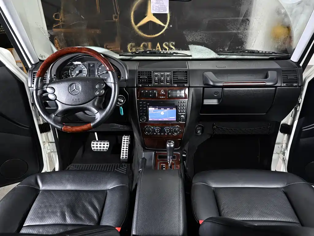 Mercedes-Benz G-Class 2012 — фото 18