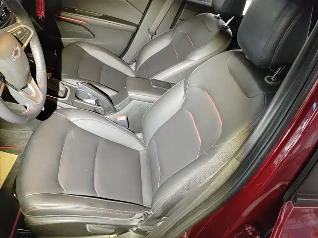 Chevrolet Monza 2019 — фото 15