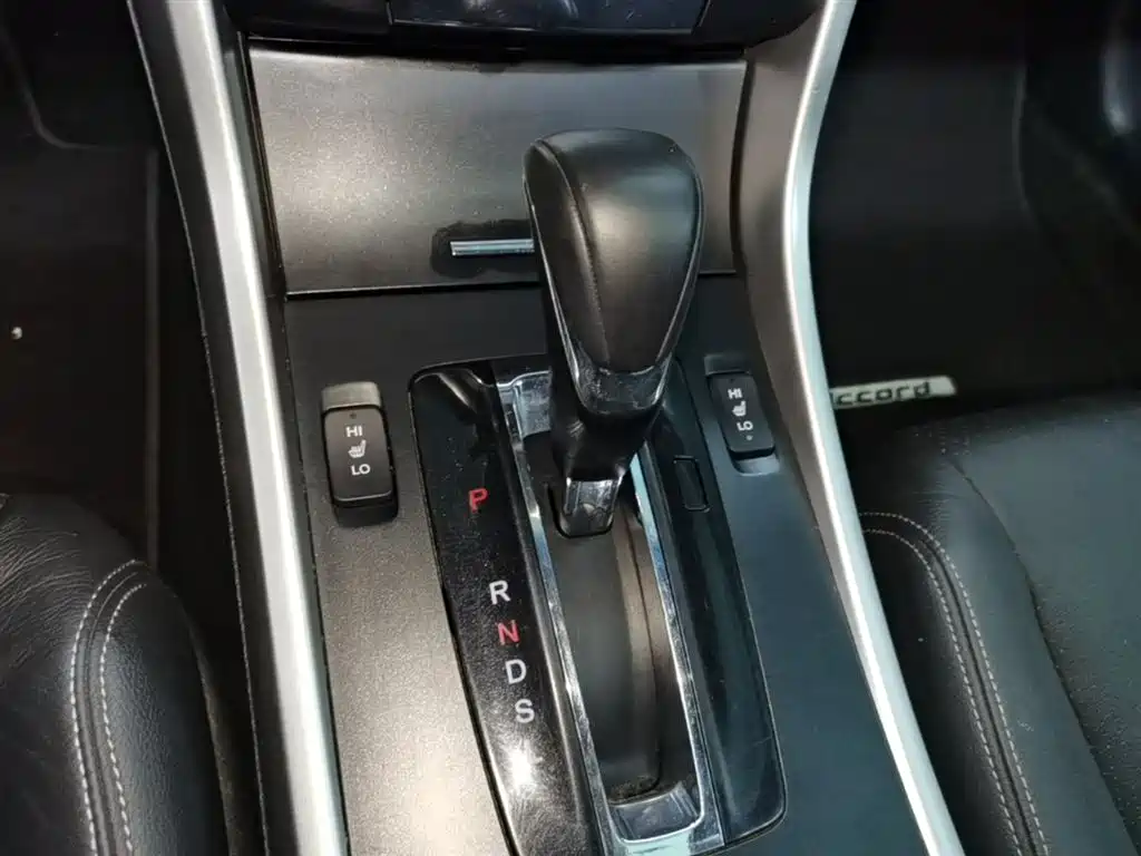 Honda Accord 2014 — фото 14
