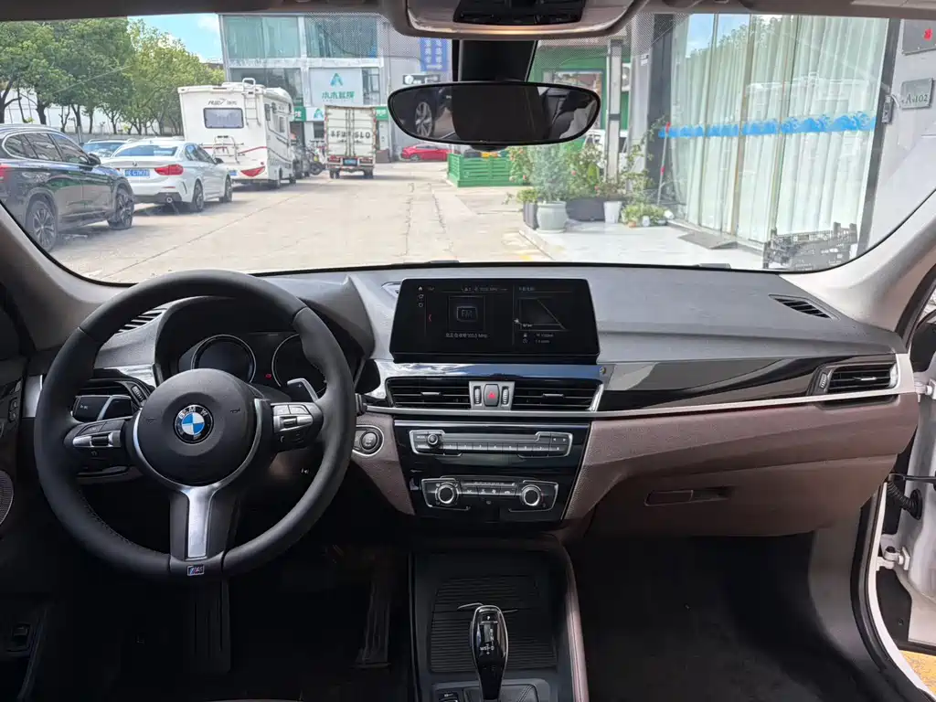 BMW X1 2022 — фото 11