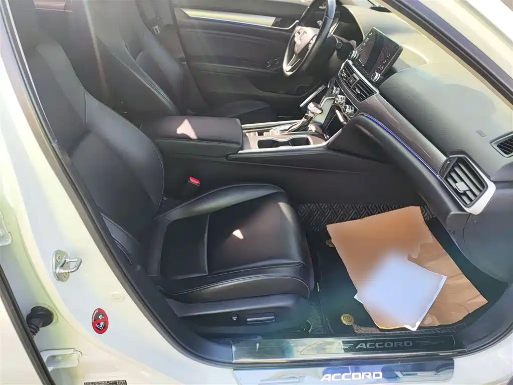 Honda Accord 2019 — фото 25