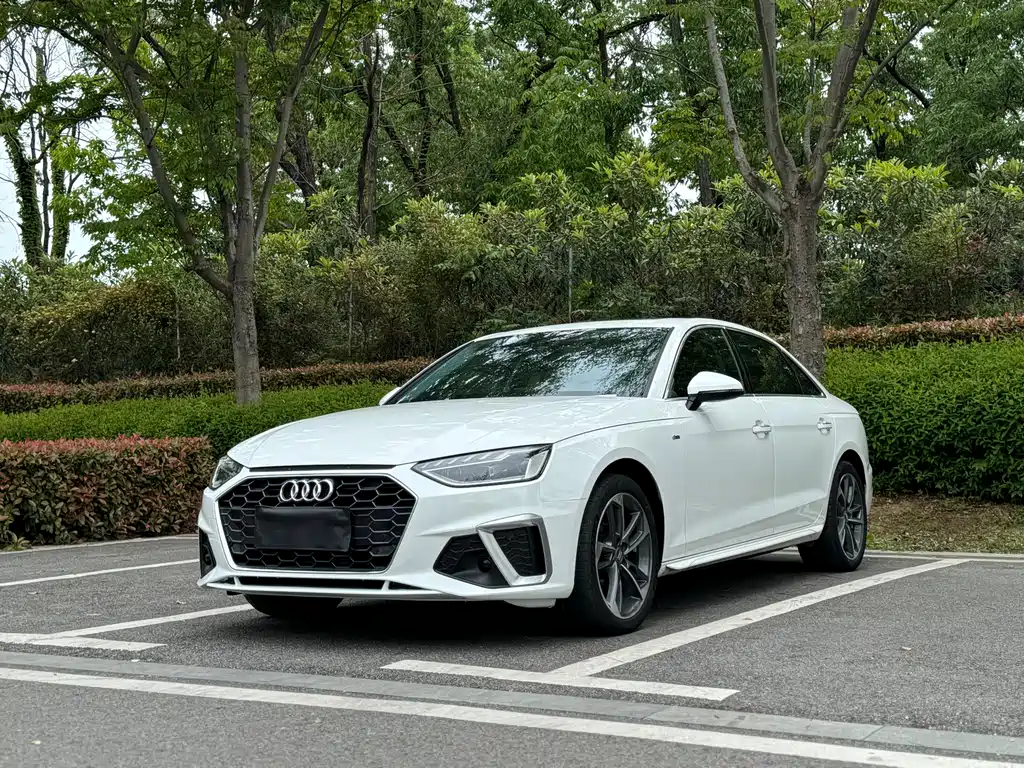 Audi A4L 2021 — фото 2