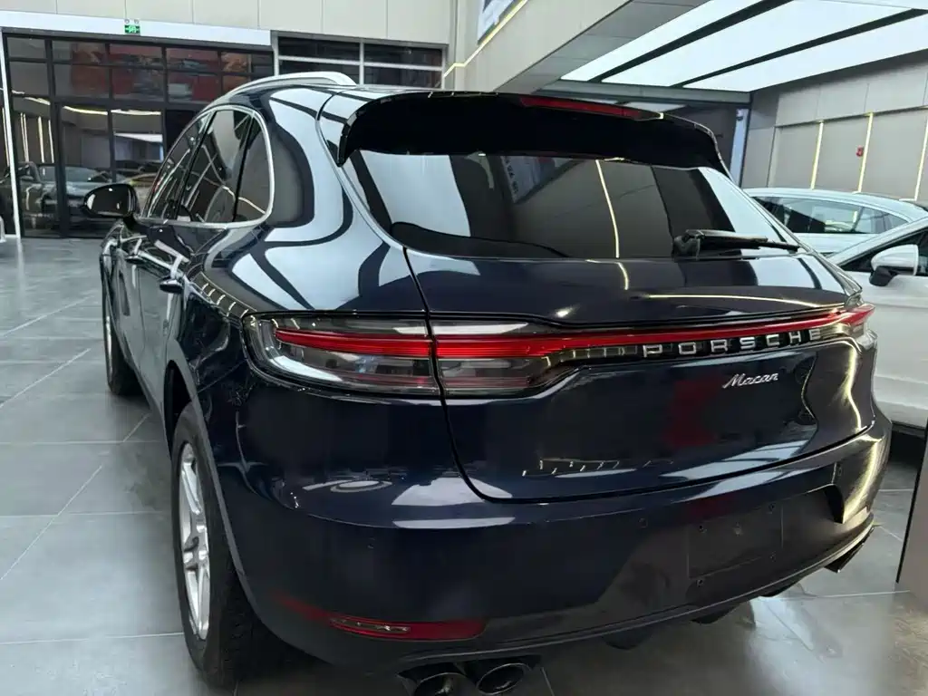 Porsche Macan 2025