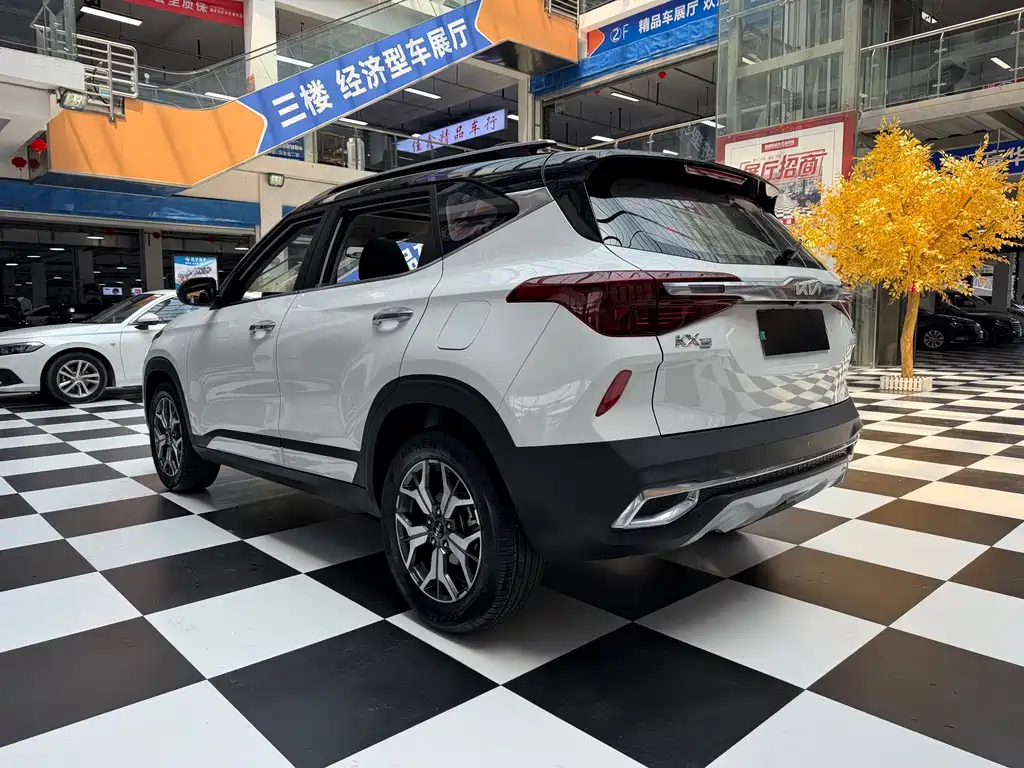 Kia KX3 2021 — фото 17